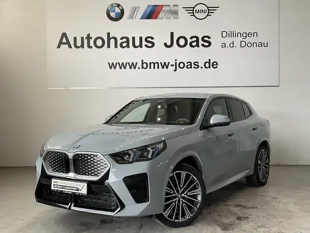BMW iX2