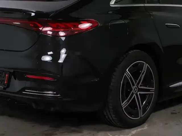 Mercedes-Benz EQE 300