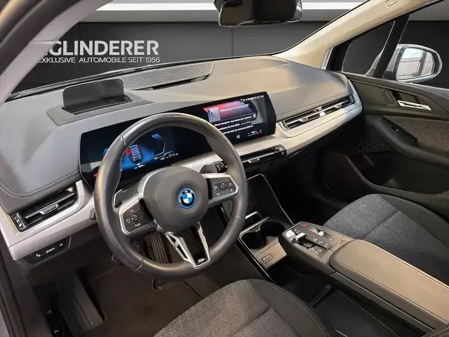 BMW 225