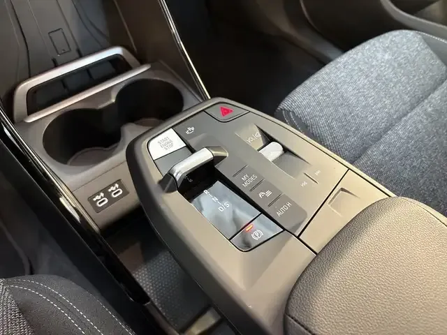 BMW 225