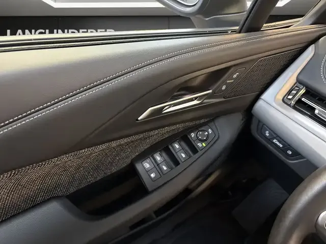 BMW 225