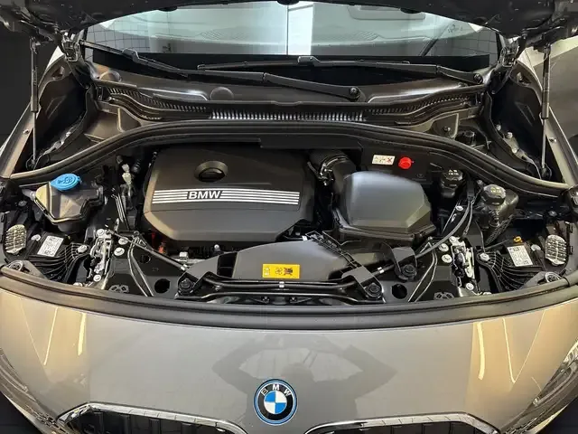BMW 225