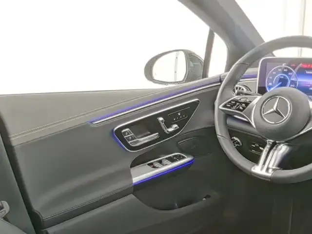 Mercedes-Benz EQE 300