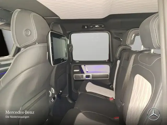 Mercedes-Benz G 500