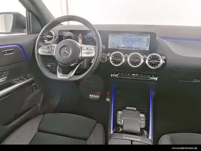 Mercedes-Benz EQA 300