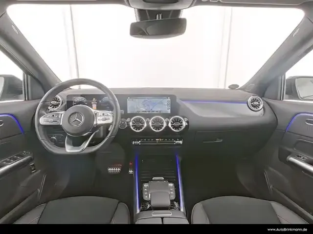 Mercedes-Benz EQA 300