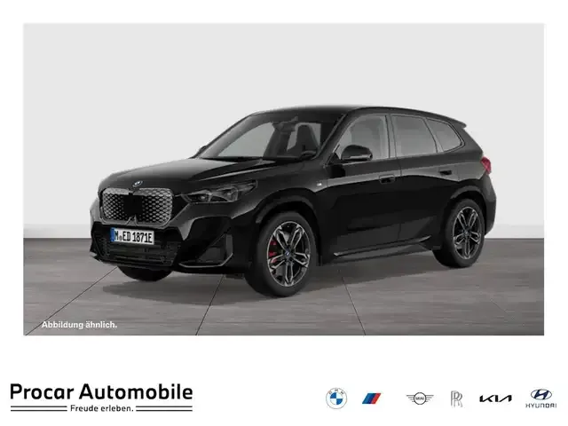 BMW iX1