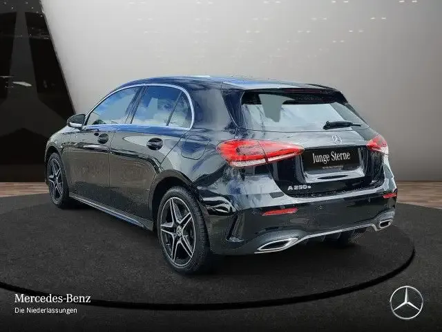 Mercedes-Benz A 250