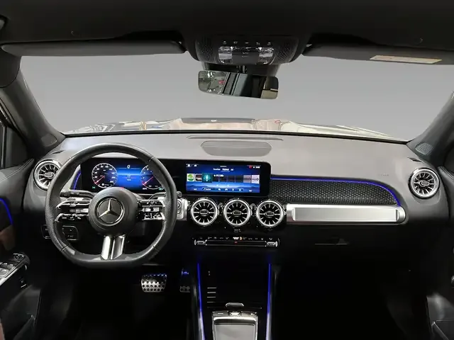 Mercedes-Benz GLB 220