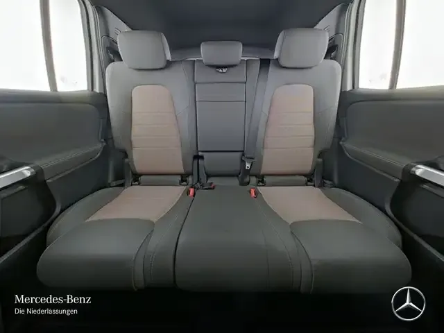 Mercedes-Benz EQB 250