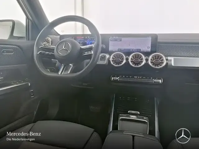Mercedes-Benz EQB 250