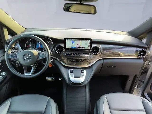 Mercedes-Benz V 250