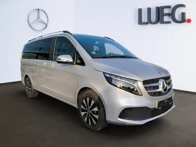 Mercedes-Benz V 250