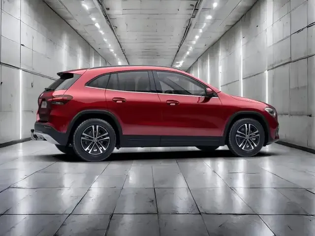 Mercedes-Benz GLA 200