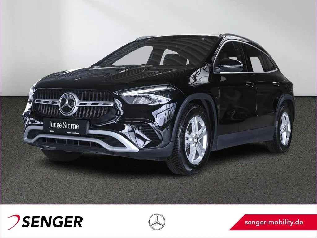 Mercedes-Benz GLA 200