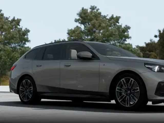 BMW i5