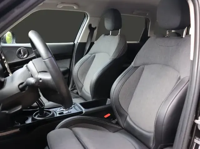 MINI Cooper Clubman