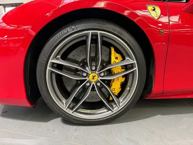 Ferrari 488