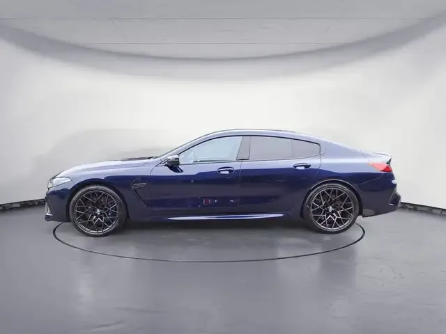 BMW M8