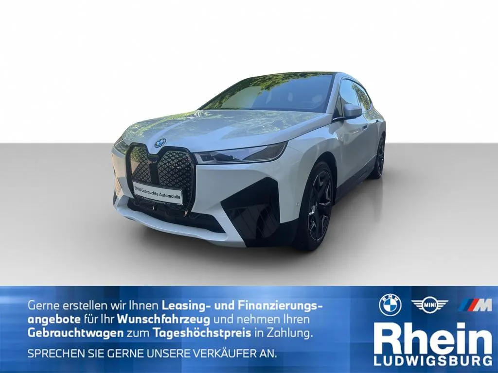BMW iX
