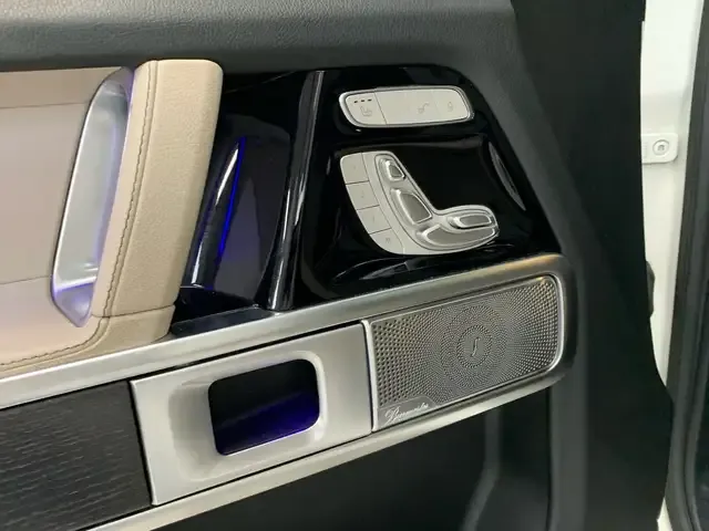 Mercedes-Benz G 500