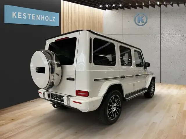 Mercedes-Benz G 500