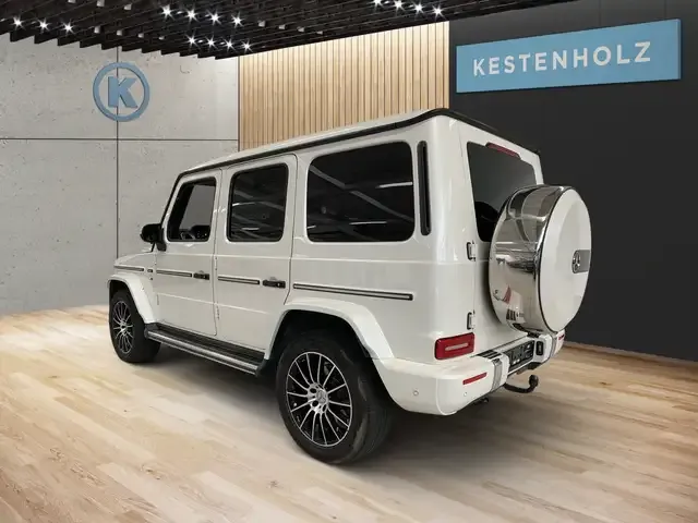 Mercedes-Benz G 500
