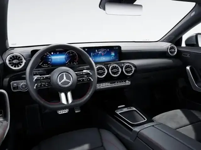Mercedes-Benz CLA 220