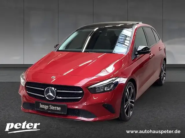 Mercedes-Benz B 220