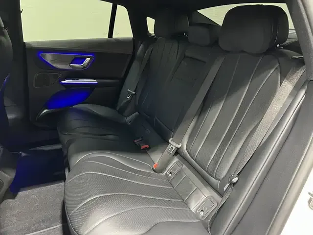 Mercedes-Benz EQE 300