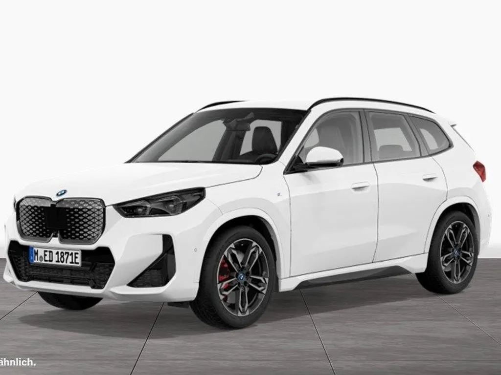 BMW iX1