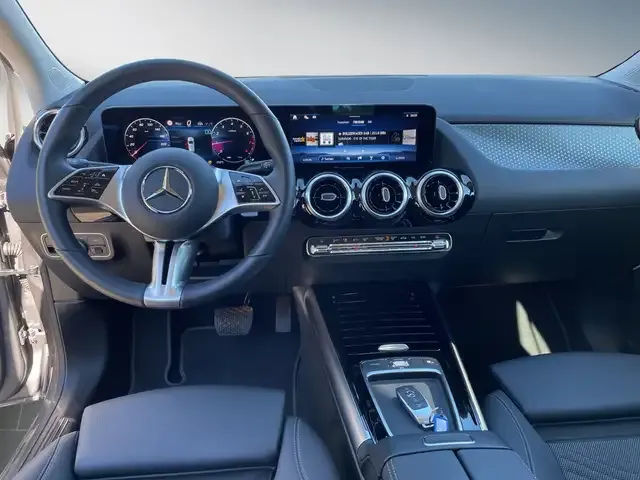 Mercedes-Benz B 250