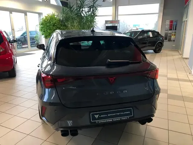 CUPRA Leon