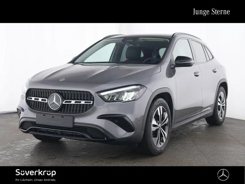 Mercedes-Benz GLA 220