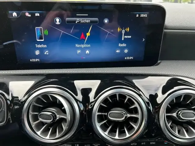 Mercedes-Benz A 35 AMG