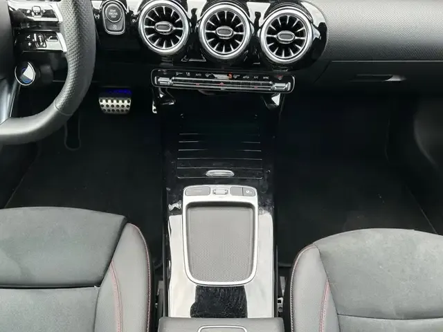 Mercedes-Benz A 35 AMG