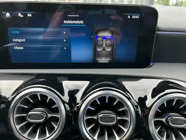 Mercedes-Benz A 35 AMG