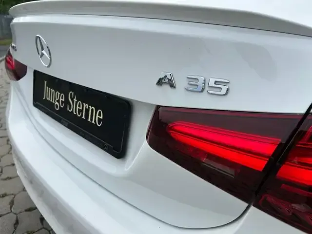 Mercedes-Benz A 35 AMG