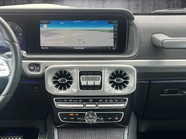 Mercedes-Benz G 400