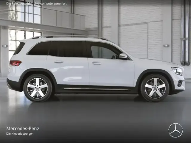 Mercedes-Benz GLB 220