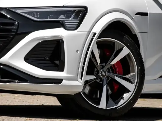 Audi SQ8 e-tron