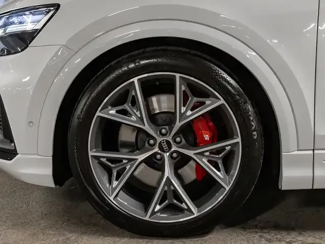 Audi SQ8