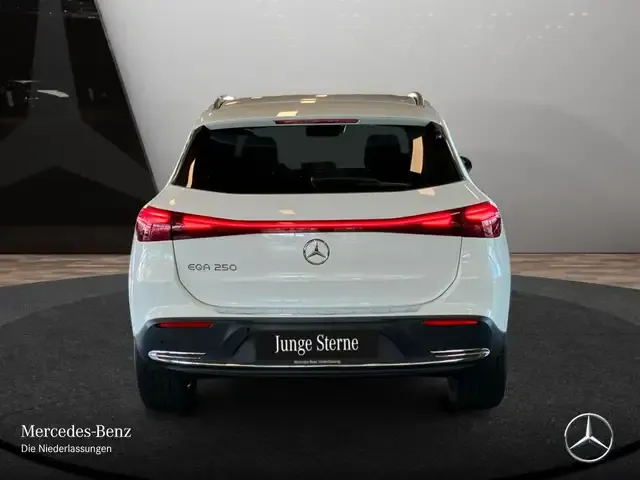 Mercedes-Benz EQA 250