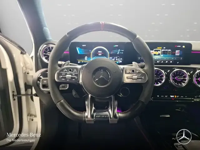Mercedes-Benz A 35 AMG