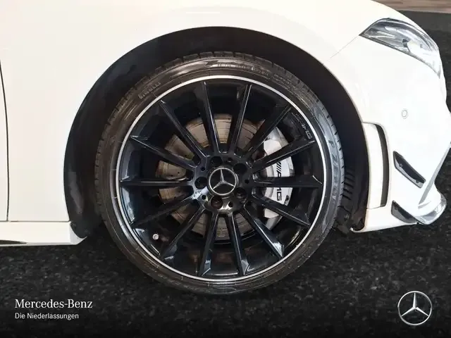 Mercedes-Benz A 35 AMG