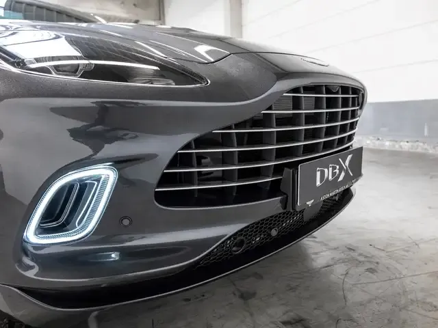 Aston Martin DBX