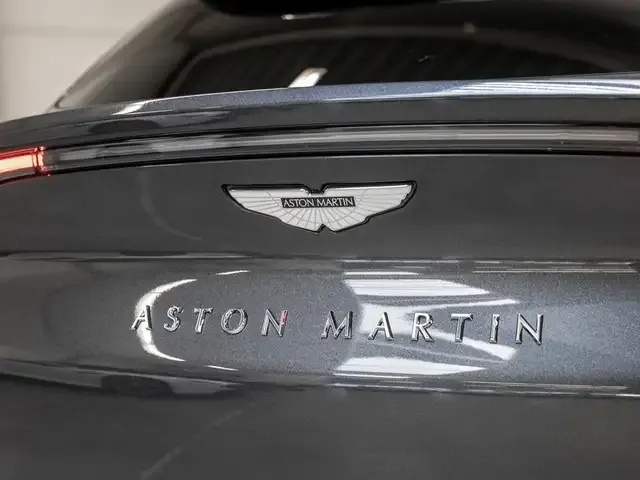 Aston Martin DBX