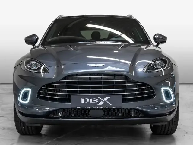 Aston Martin DBX