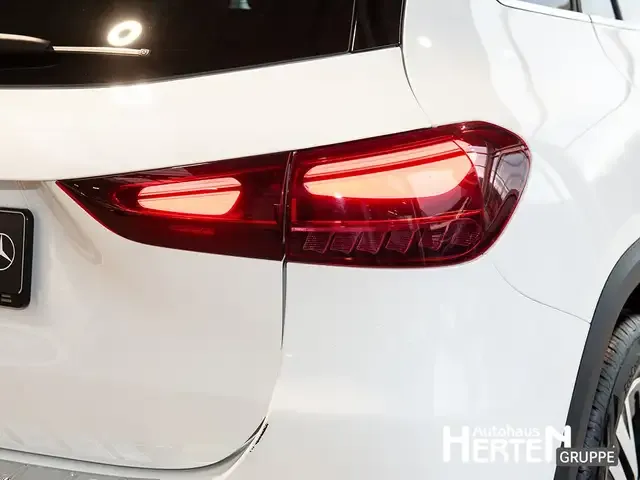 Mercedes-Benz GLA 220