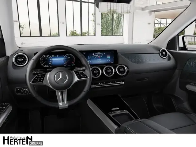 Mercedes-Benz GLA 220